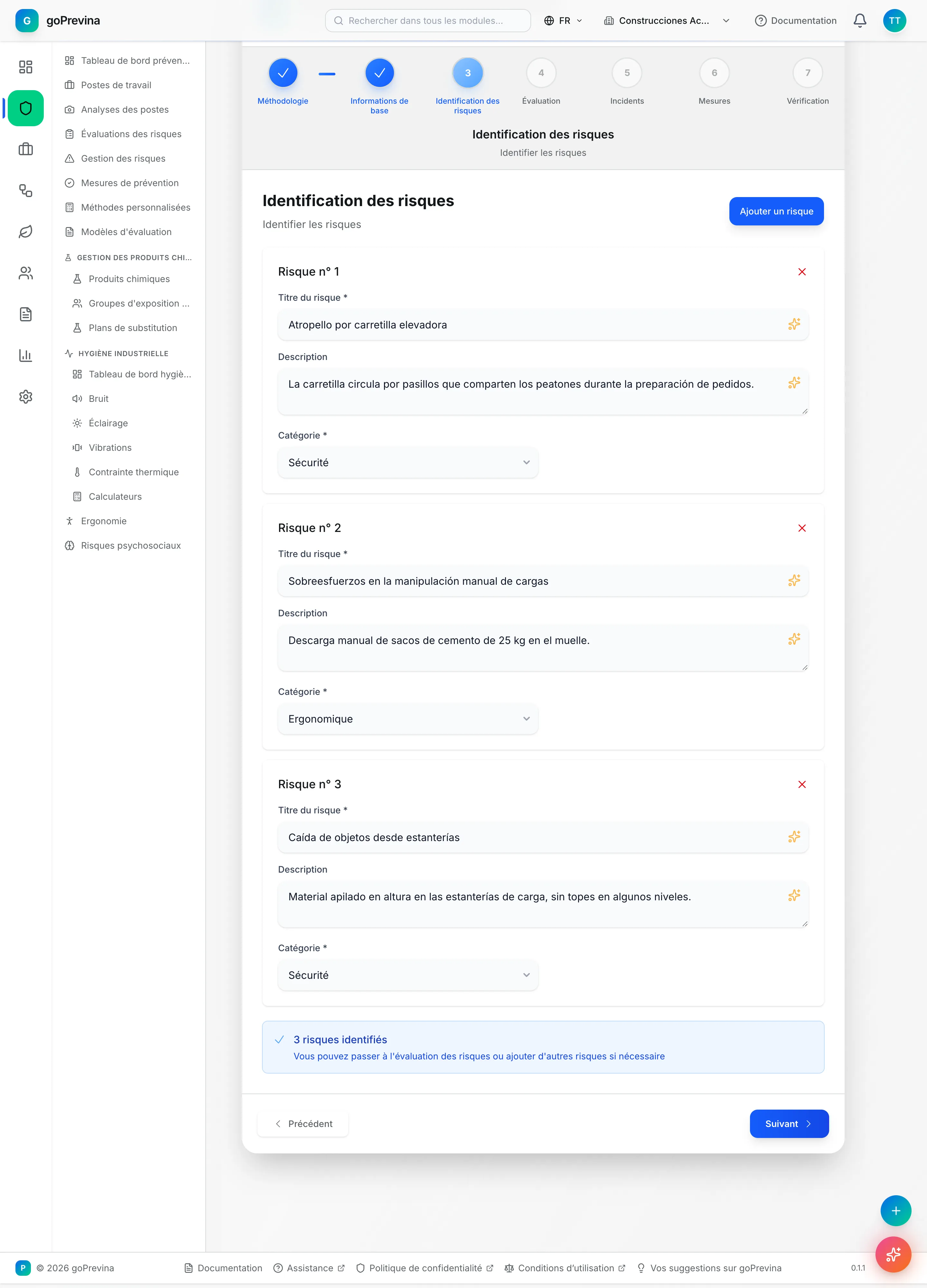 Étape d'identification avec trois risques de l'entrepôt